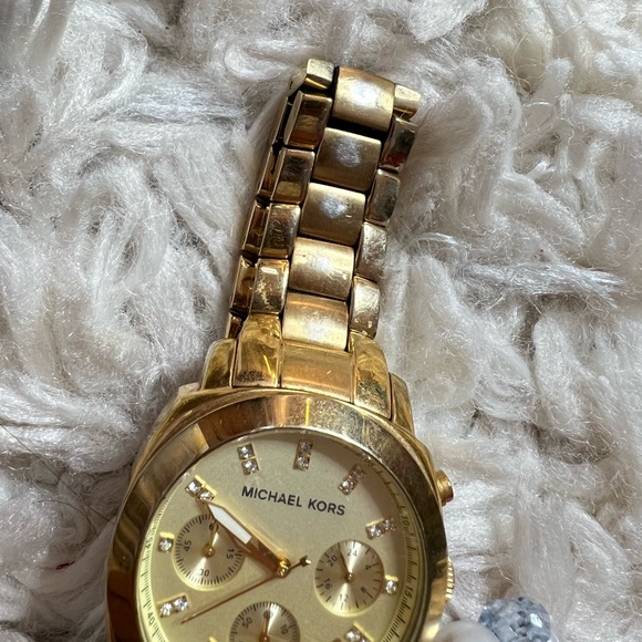 Michael Kors MK5123 Women’s Gold Stainless Steel Analog Dial Quartz Watch - Picture 3 of 6